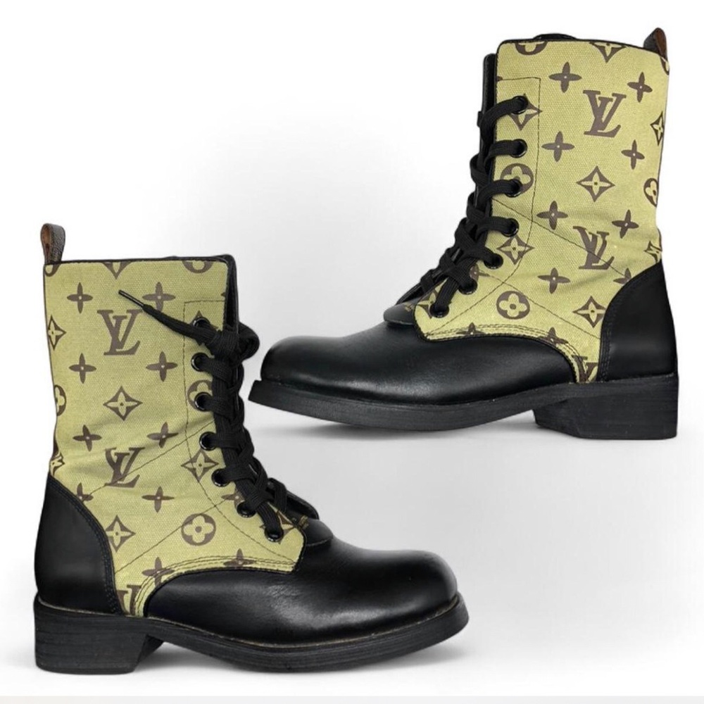 LOUIS VUITTON Women's LV Metropolis Flat Ranger Boots size 38